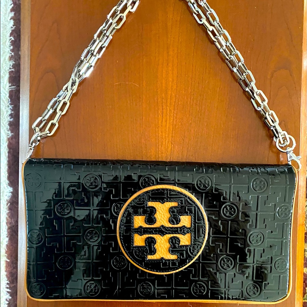 Tory Burch Black and Tan shoulderbag/clutch.